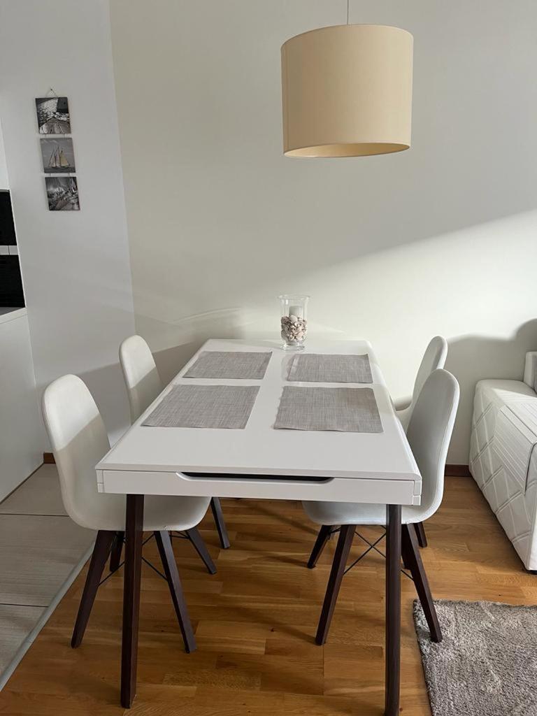 Apartament Na Osiedlu Platan シフィノウイシチェ エクステリア 写真